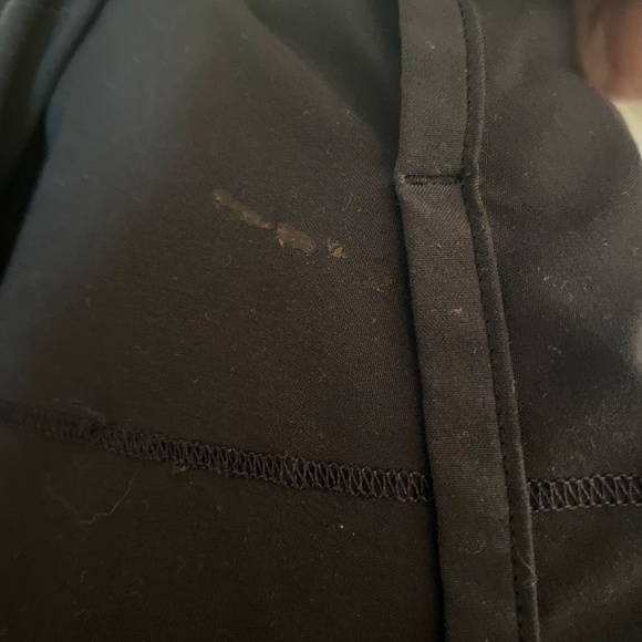 2 Lululemon Speed Shorts Size 6 - Picture 3 of 4